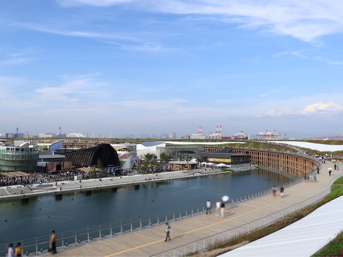 
我が家が訪れたトルクメニスタンも見える